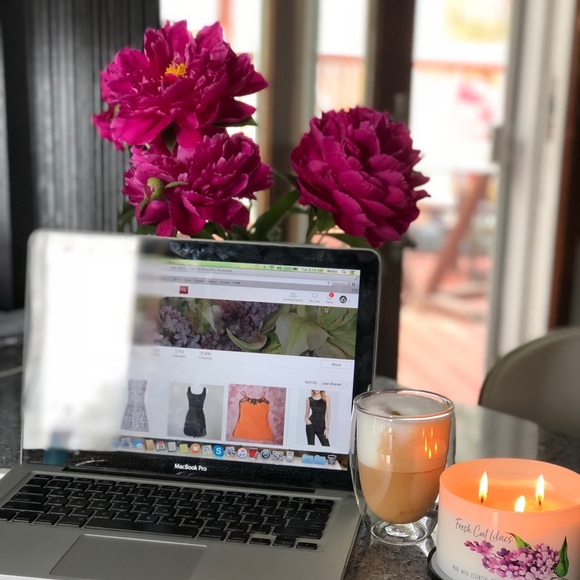 Meet your Posher, Bee - Picture 1 of 4